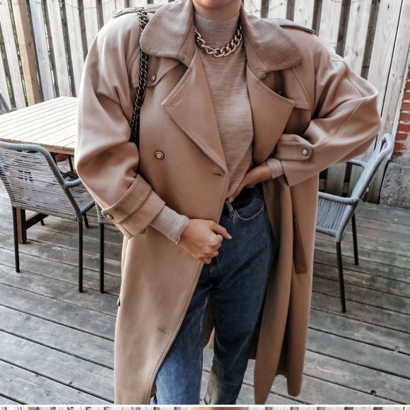 Beautiful Vintage Oversized Long Camel Tan Classic Coat - Picture 2 of 5